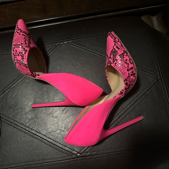 NWOT Pink Snake Print Heels - Picture 5 of 5